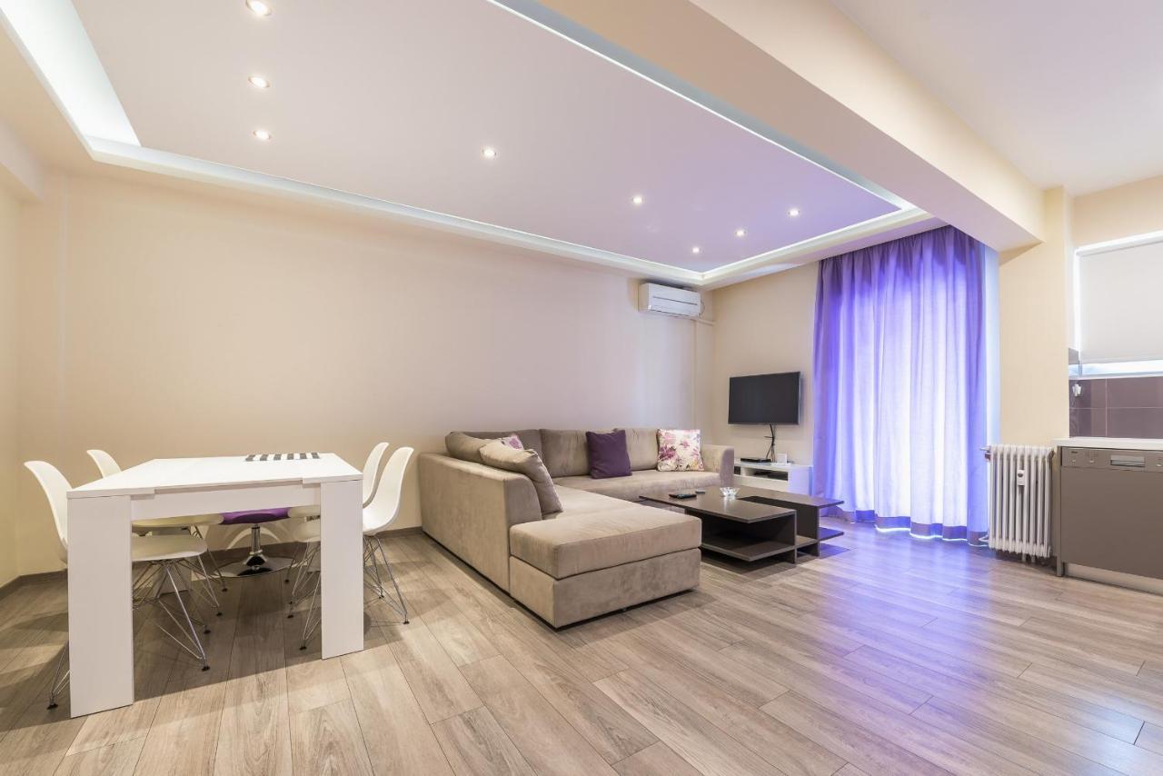 An Impressive 2 Bdr Apt In Glyfada Athene Buitenkant foto