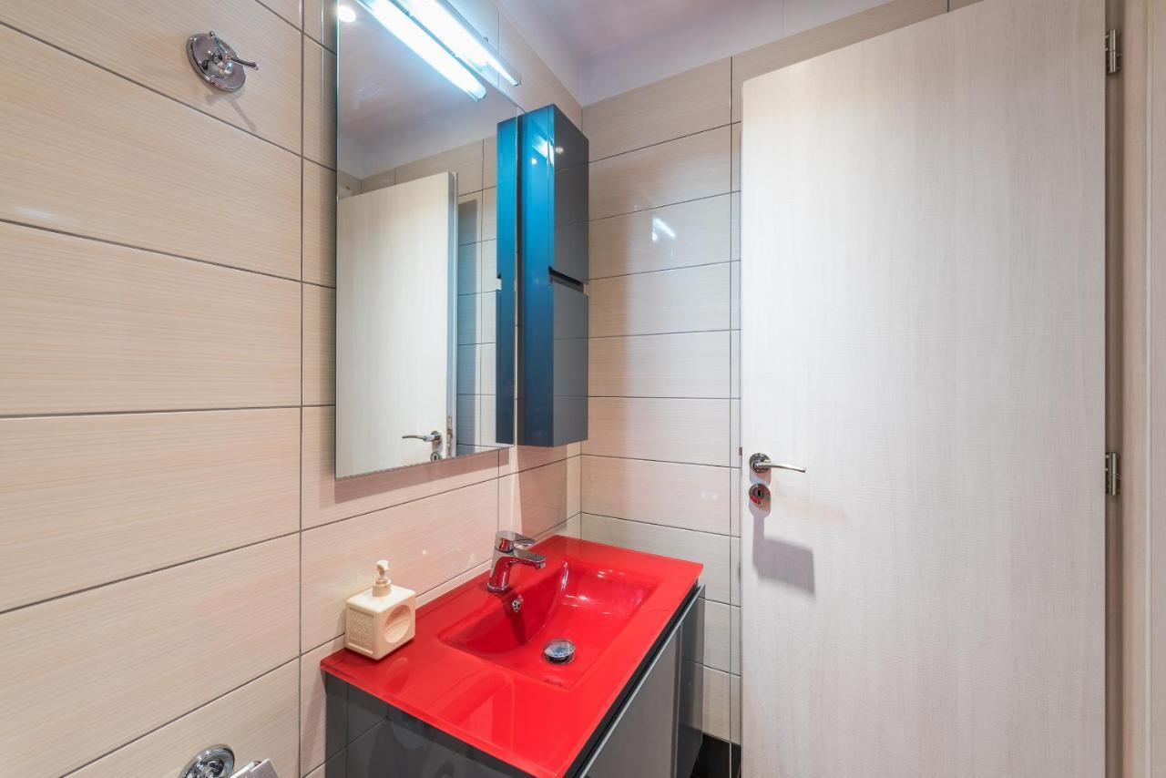 An Impressive 2 Bdr Apt In Glyfada Athene Buitenkant foto