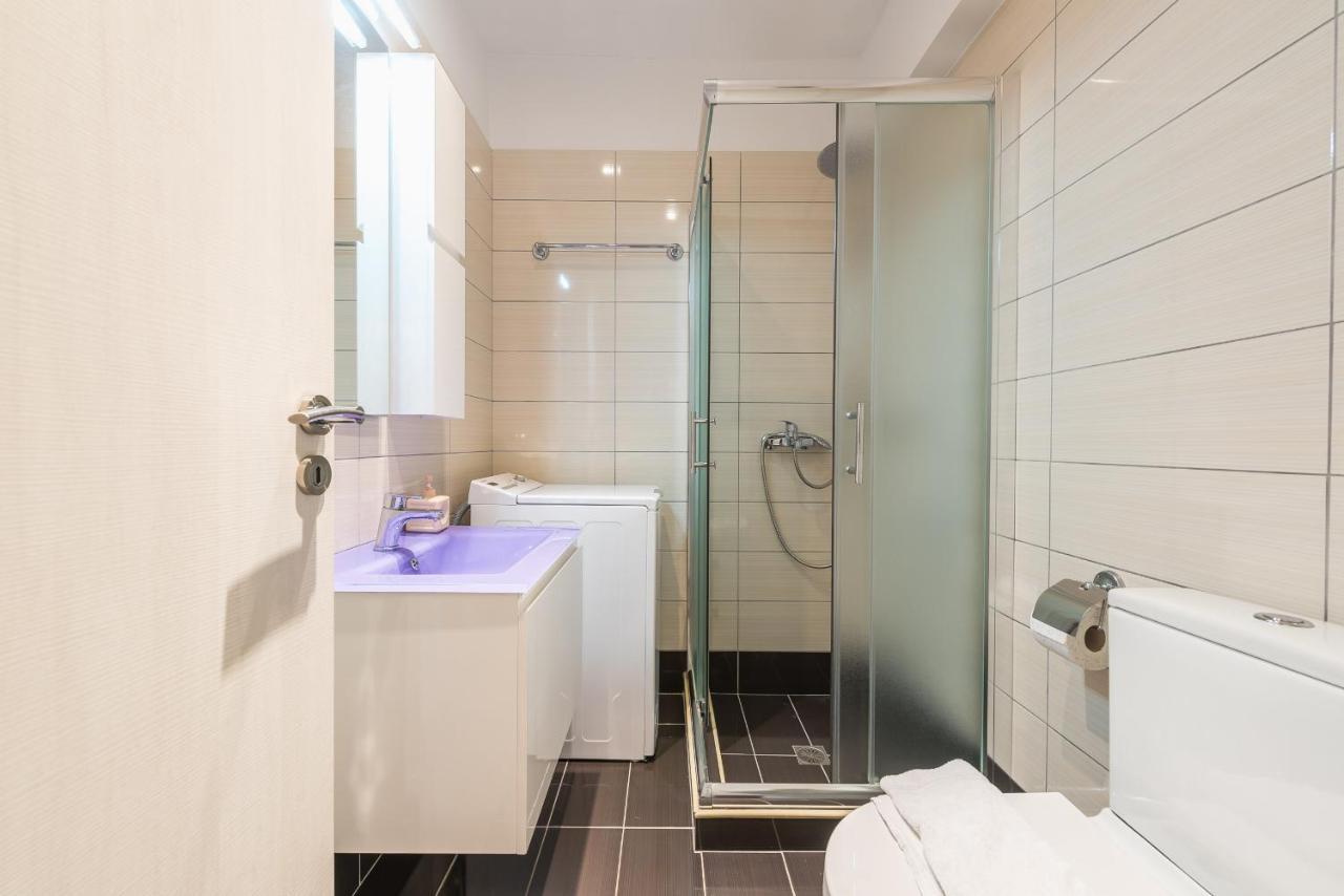 An Impressive 2 Bdr Apt In Glyfada Athene Buitenkant foto